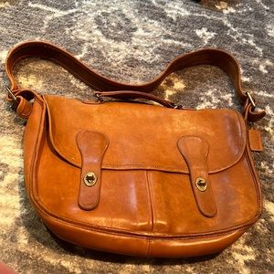 Vintage Coach Musette SWAG Messenger Bag -Tan